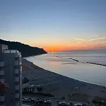 Apartman Tramonto In Baia Pesaro