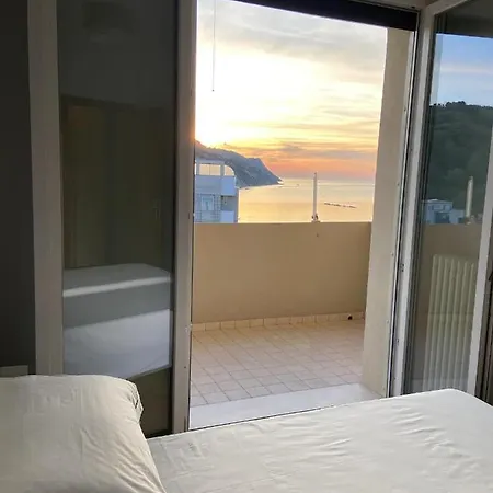 Tramonto In Baia Apartamento Pesaro